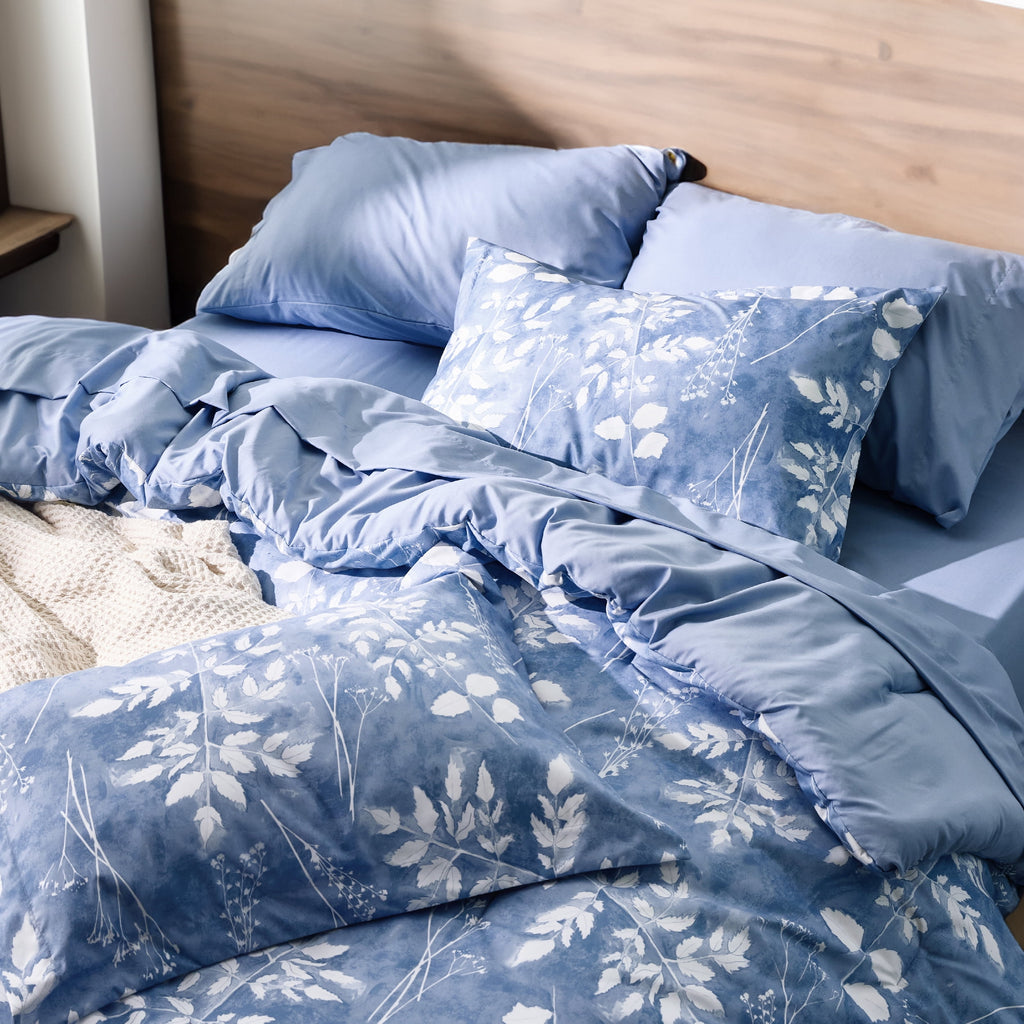 U by Bedsure Queen Comforter Set - 7 Pieces Blue Floral Bedding Sets Queen Bed in a Bag with Reversible Botanical Flowers Comforter, Sheets, Pillowcases & Shams (Queen, Blue)