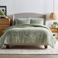Better Homes & Gardens, Full/Queen, Comforter Set with Shams - Soft and Cozy, Red and Green Holiday Plaid
