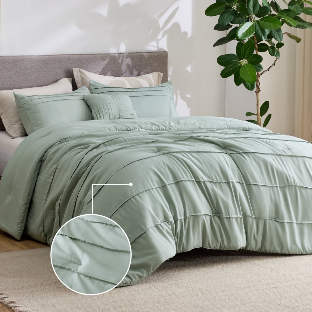 Full Comforter Set with Sheet - 4 Pieces Soft Grey Bedding Sets, Grid Pinch Pleat, All Season Lightweight Fluffy Bed Set with Solid Boho Comforter, Pillowcases & Sheet